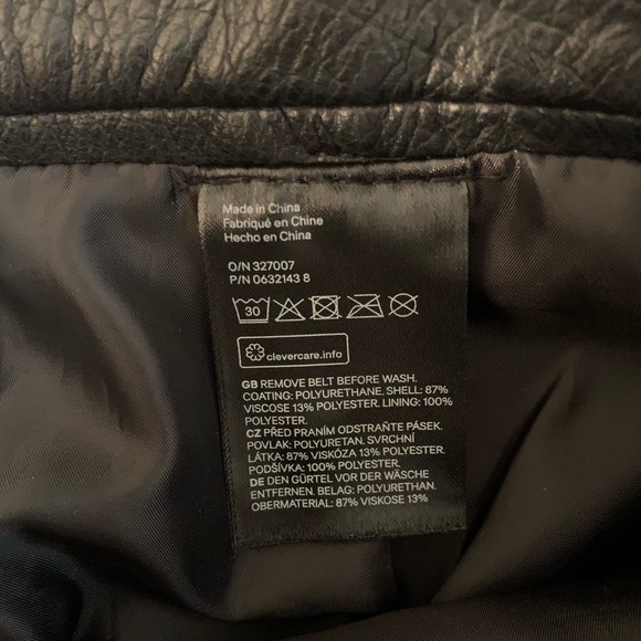 H&M | Black Faux Leather Short Skirt - Picture 5 of 8